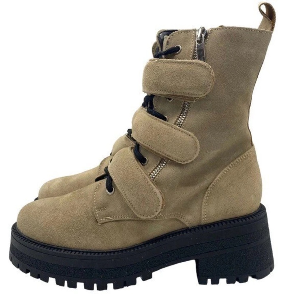🆕🌸Free People 🆕🌸Tan Suede Msrp 268.00
Strap Boots - Picture 3 of 8